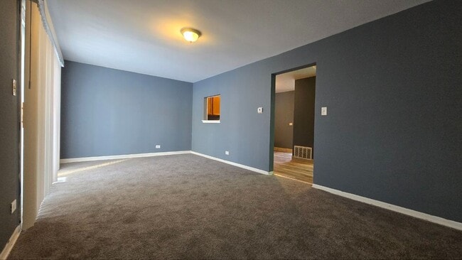 Photo - Spacious 3BR / 1.5BA Single-Family Home in Chicago – Available January 19