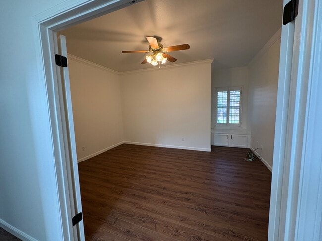 Photo - 697 Cromwell Ave