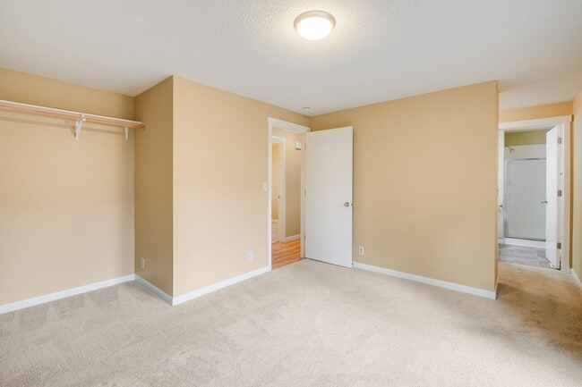Photo - Charming 3 bed, 2 bath rental home in Milwaukie!