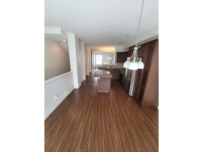 Photo - 20831-20870 70 Ave