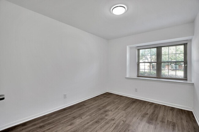 Photo - 10513 Moorberry Ln