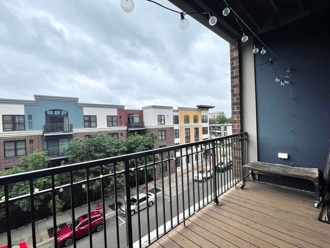 Photo - Luxury Condo Living in the Heart of Excelsior & Grand -Available NOW!