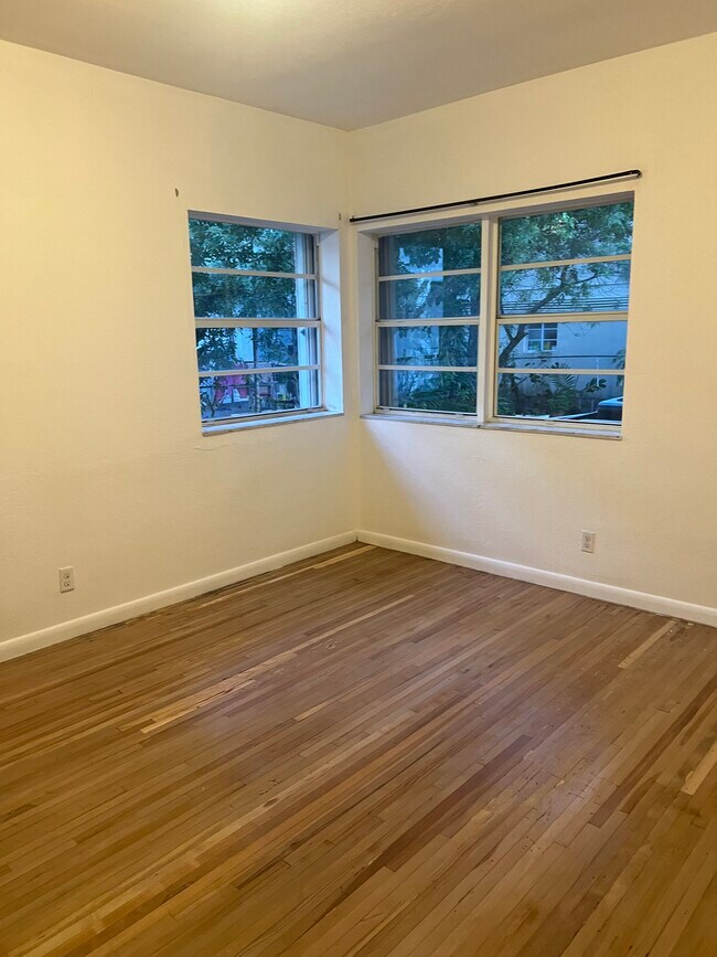 934 79th Ter Apartments Unit 1 Miami Beach, FL