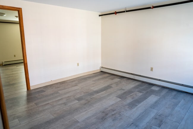 Bedroom - 1267 Elm St Unit 6