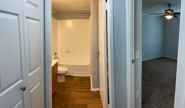 Photo - SPACIOUS ONE BEDROOM EASY APPROVAL Apartamento Unidad 06-10046 - Veneto