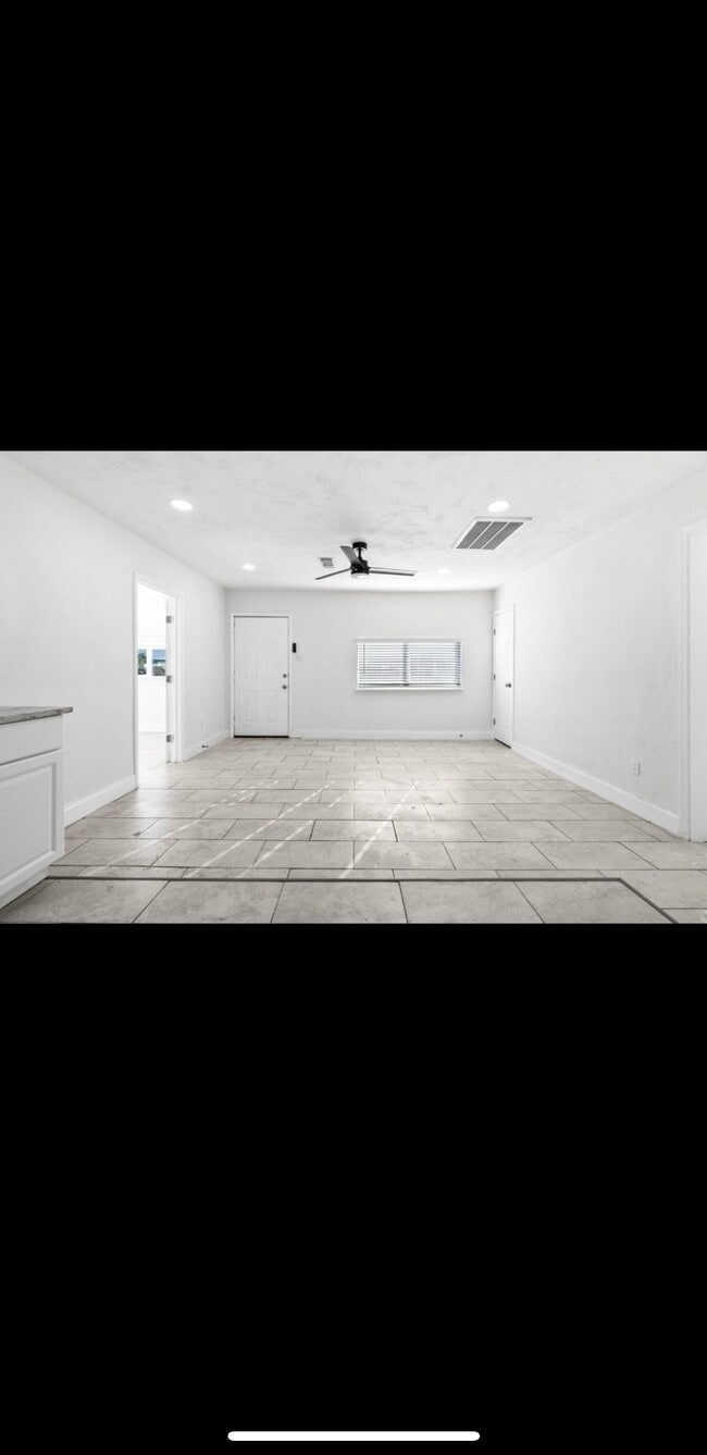 Photo - 10602 Buffum St