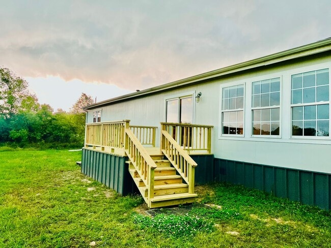 55 County Rd NE 2220