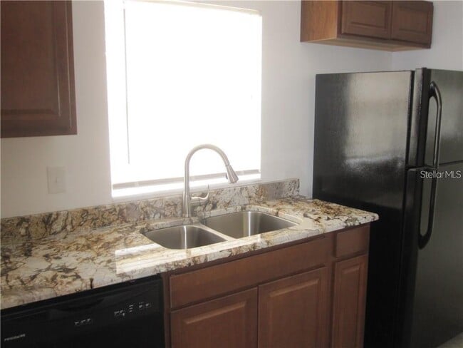 Photo - 3302 W Wallace Ave