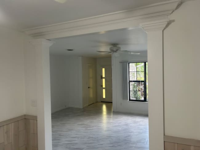 Photo - 1313 Mango Ave