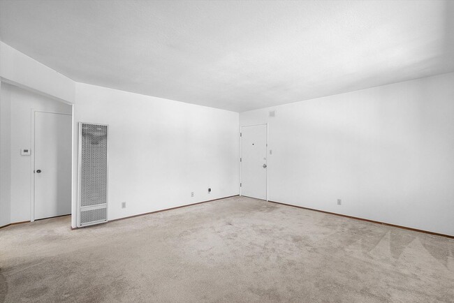 Photo - 1336 Broadway Unit B