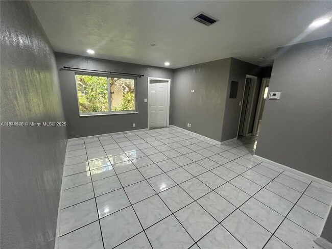 Photo - 5321 NW 21st Ct Unit A