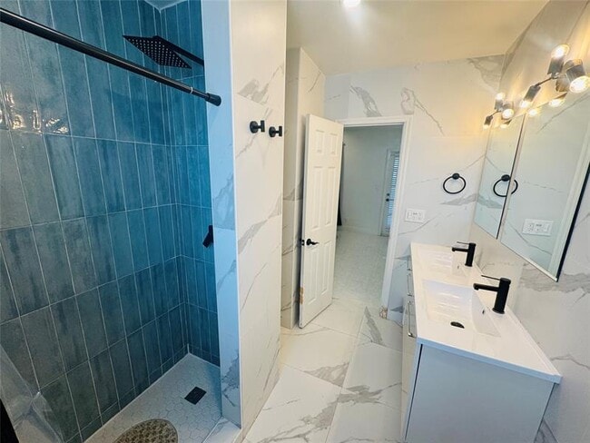 Photo - 1941 Washington St Unit 3