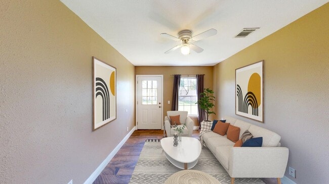 Photo - 204 Monaco Dr