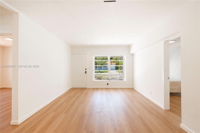 Photo - 3021 Coconut Grove Dr