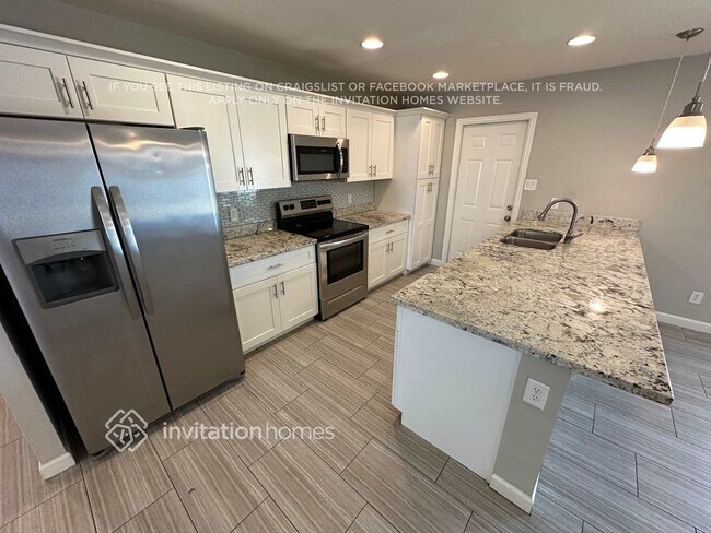 Photo - 1281 E Loma Vista Dr