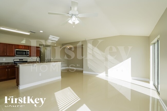 Photo - 601 NW 17th Ave