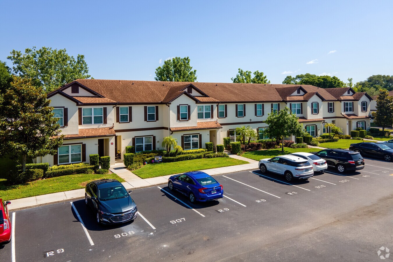 600 Northern Way Winter Springs, FL 32708-3800 - Tuscany Place