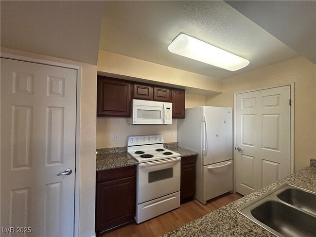 Building Photo - 6800 E Lake Mead Blvd Unit 1055 Rental