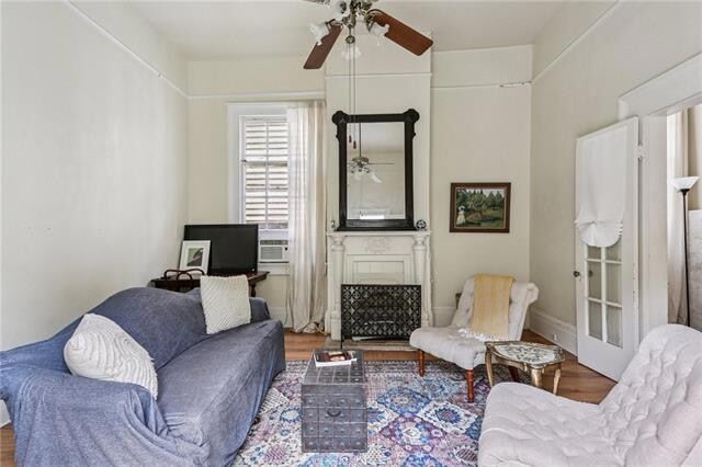 Photo - 1122 Dauphine St