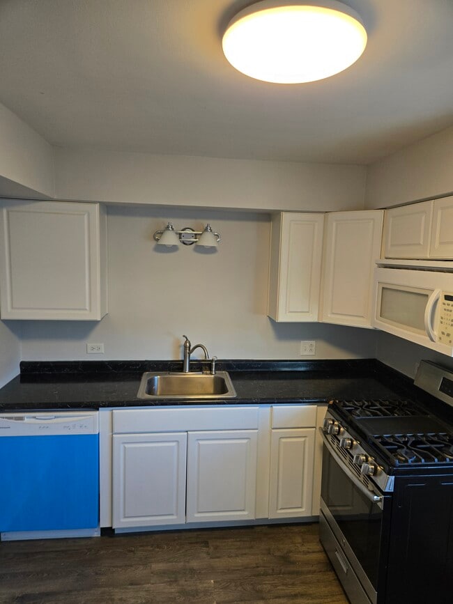 Photo - 1537 Homestead Rd Unit Topfloor