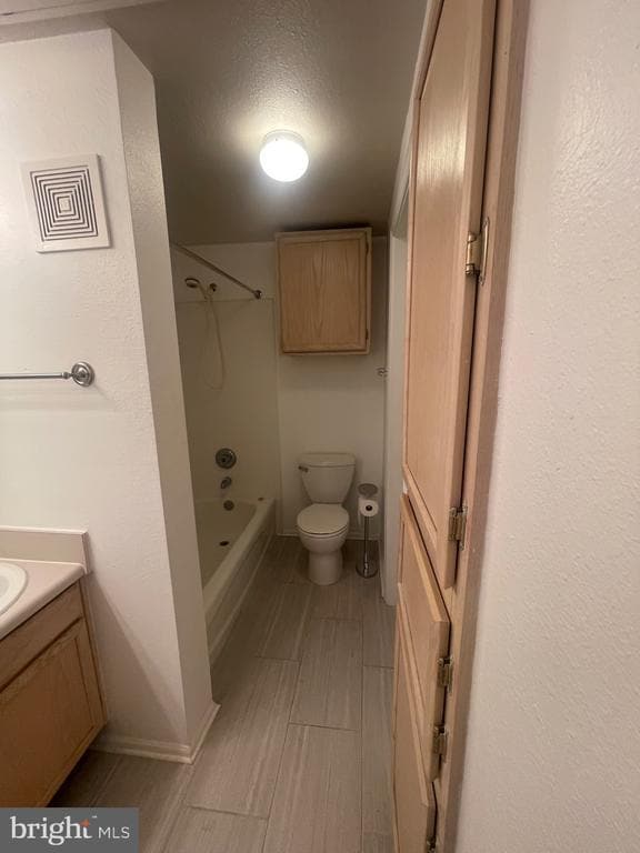 Photo - 1530 Spring Gate Dr. Unidad 9306