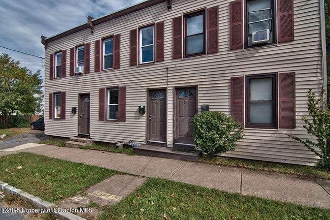 Photo - 18 Pine Rd Apartment