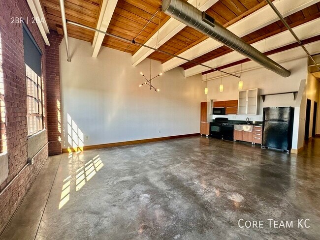 Two Bedroom Lofts in the Crossroads! - Two Bedroom Lofts in the Crossroads! Unit 312