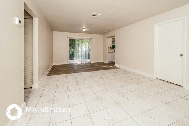 Photo - 586 Udell Ln