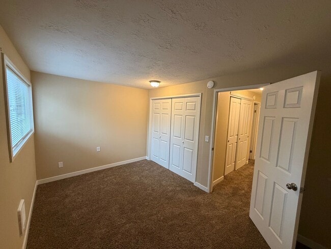 Photo - Sunnyside Duplex Unit 4894