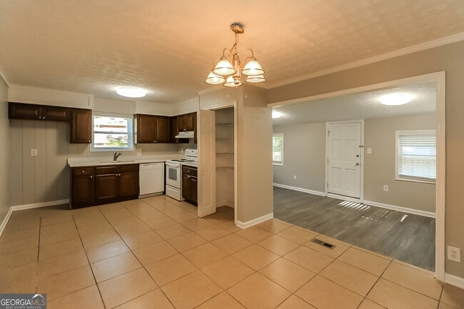 Photo - 2745 Westford Ct SW