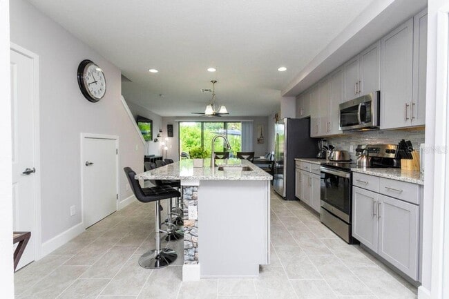 4704 Terra Esmeralda Dr