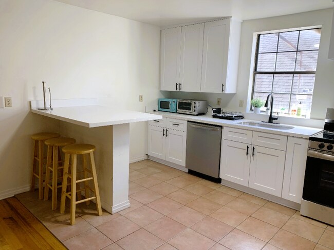 7100 Zimpel St Unit C