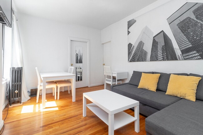 Building Photo - 315-317-317 E 95th St Unit ID1032046P