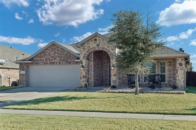 Building Photo - 213 Rugby Ln