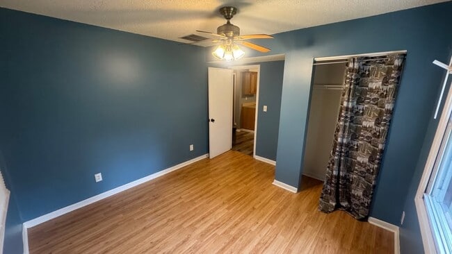 Photo - 204 Avondale Ave Unidad B