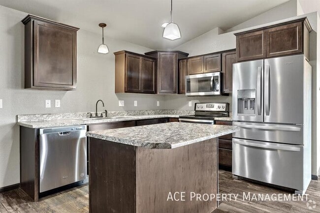 Building Photo - 513 Pride Ct Rental