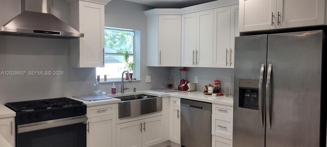 Photo - 701 NE 14th St