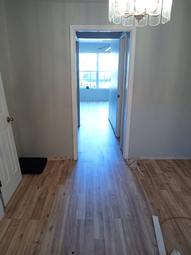 Photo - 4322 NW Hoover Ave