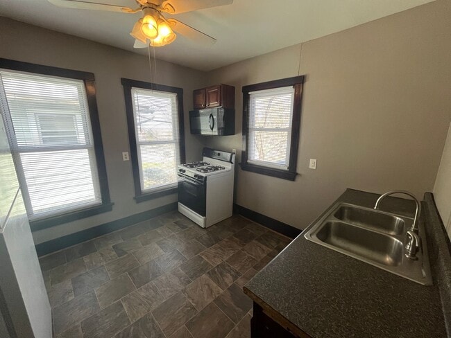 Photo - Kennedy Asian Invasion Unit 2905 Up