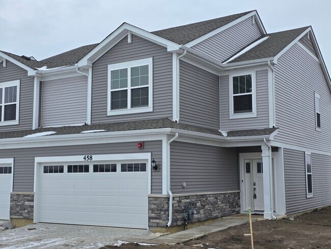 Photo - 458 Hathaway Ln