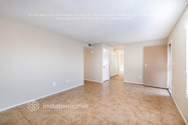 Photo - 5337 W Berkeley Rd