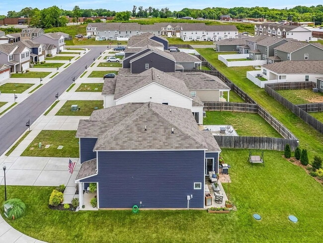 Photo - 324 Victory Cir