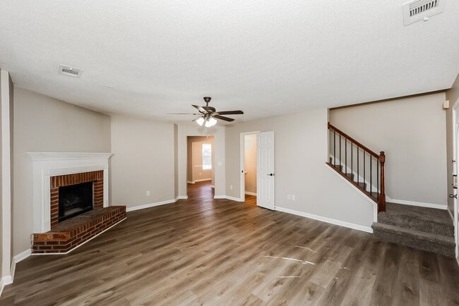 Photo - 15 Cityview Dr