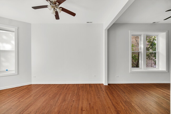 Photo - 1826 S Hamlin Ave Unit 1