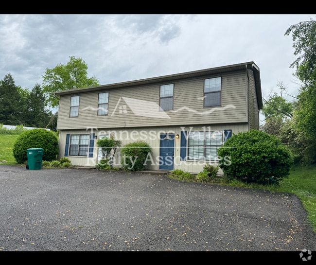 Building Photo - NEW PRICE! MOVE IN READY! Delightful 2 bed... Rental
