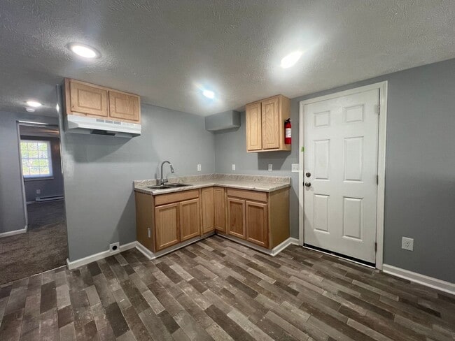Photo - 2218 Murchison Rd