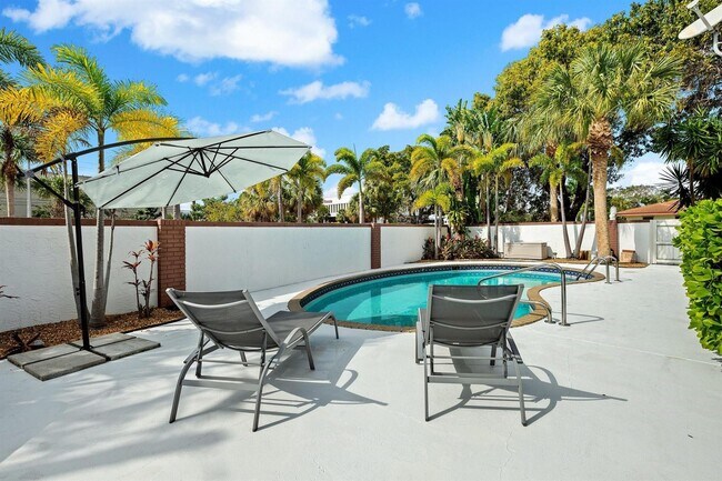 Building Photo - Northeast 36th Street, Fort Lauderdale, FL 33308 - 3 BR 2 BA house