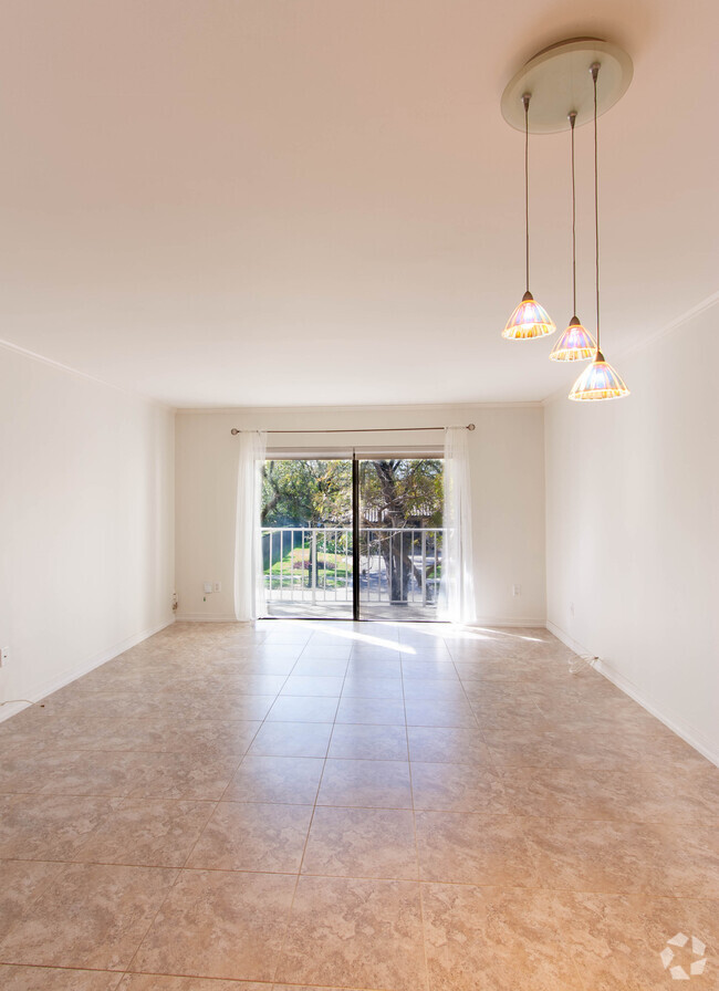 Living Room facing west - 9301 SW 92nd Ave Unit A-201 Rental