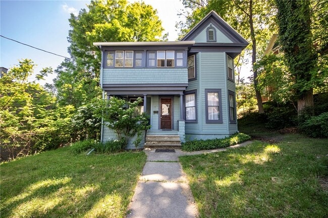 Photo - 35 Cherry St