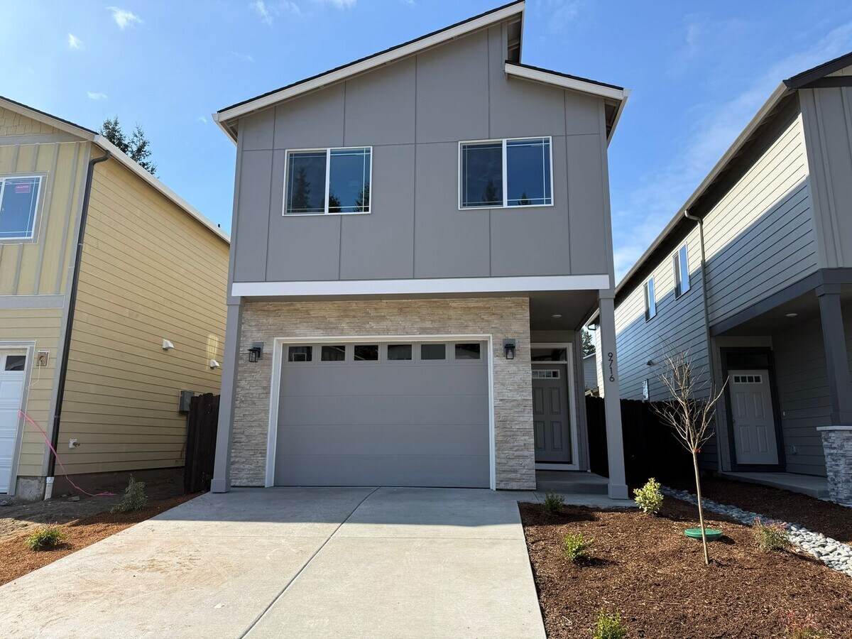 Photo - Beautiful Three Bedroom New Construction Home For Rent